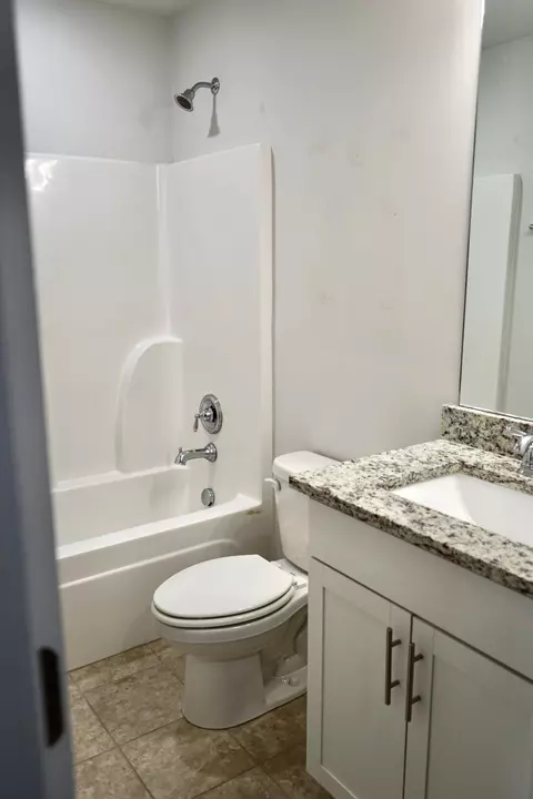 Bath - 4221 Grapevine Loop, Smyrna, TN 37167 photo 4 of 5