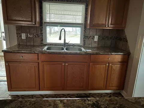 Kitchen - 631 W Maple St, Morrison, TN 37357 photo 3 of 3