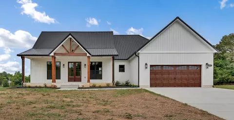 4883 Hunter Rd, Southside, TN 37171