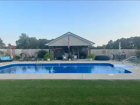 Exterior - 99 Busby Rd, Loretto, TN 38469 photo 12 of 14