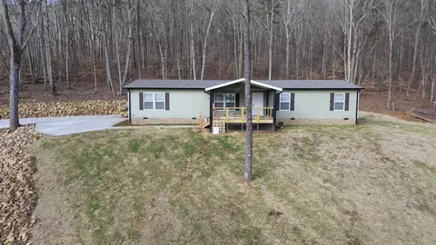 6435 Back Valley Rd, Evensville, TN 37332