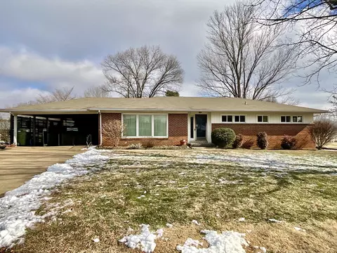 1503 Frances St, Lawrenceburg, TN 38464