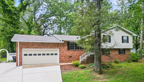 6737 Glover Rd, Chattanooga, TN 37416