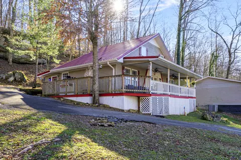 419 Jackie Dukes Dr, Lewisburg, KY 42256