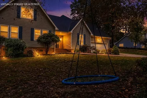 9100 Tennga Ln, Chattanooga, TN 37421