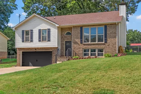 2161 Amadeus Dr, Clarksville, TN 37040