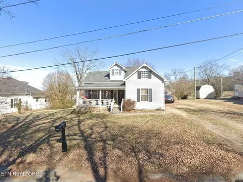 112 S 4th St, Maryville, TN 37804