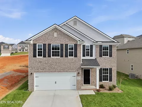 3510 Crimson Cir, Maryville, TN 37801