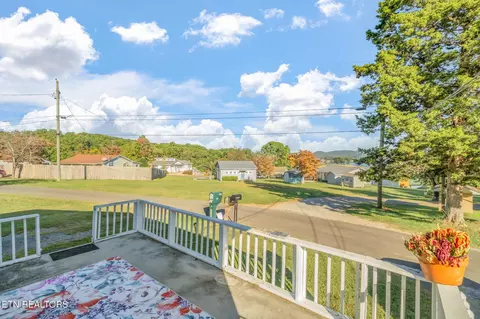 227 Clearview St, Rutledge, TN 37861 photo 5