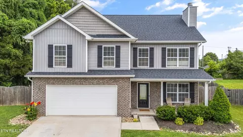 6979 Holliday Park Ln, Knoxville, TN 37918