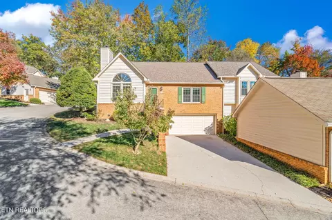 1112 Greywood Dr, Knoxville, TN 37923