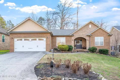 7255 Thornbrook Ln, Powell, TN 37849