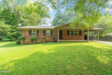 4618 Elmview Dr, Knoxville, TN 37921