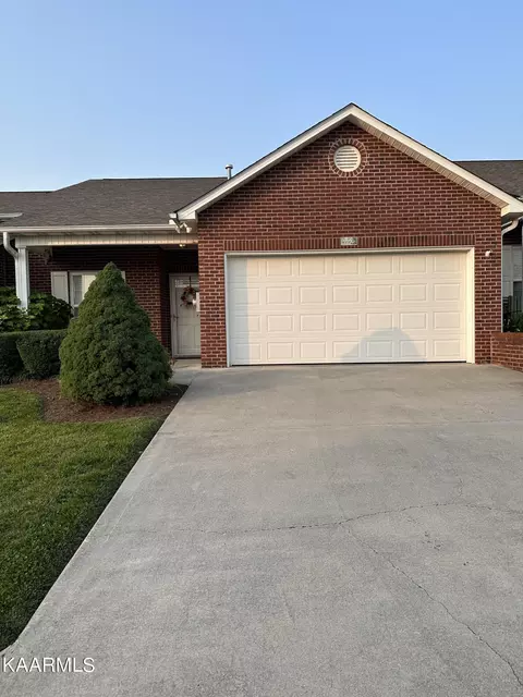 7150 High Alpine Ln, Knoxville, TN 37918