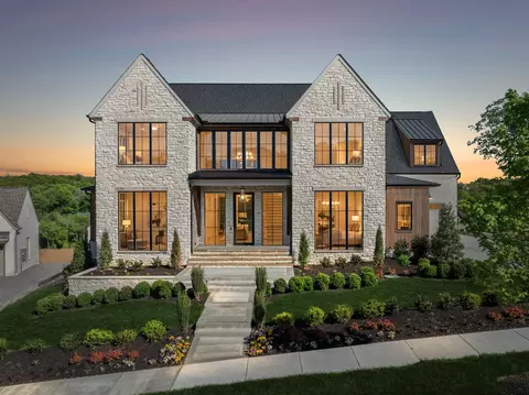 8745 Weller Ln, College Grove, TN 37046