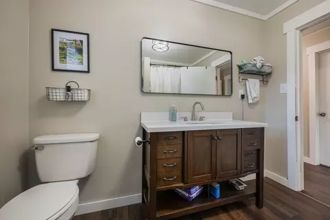 Bath - 3205 Sylvia Rd, Dickson, TN 37055 photo 3 of 3