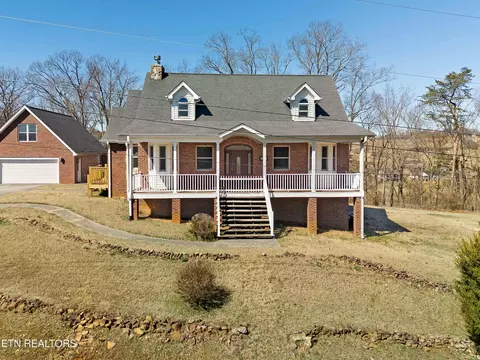 1998 Tranquility Ln, Sevierville, TN 37876