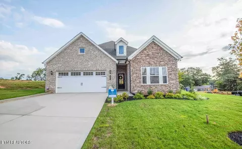 503 Sugar Maple Trl, Lenoir City, TN 37771