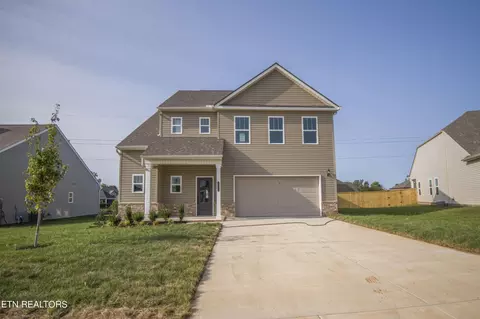 201 Thuja Tree Ln, Lenoir City, TN 37771
