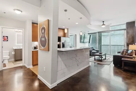 301 Demonbreun St #610, Nashville, TN 37201