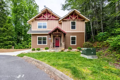 1128 Anastasia Way, Gatlinburg, TN 37738