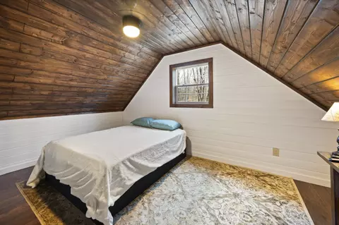 Bedroom - 1085 Henegar Rd, Morrison, TN 37357 photo 2 of 3