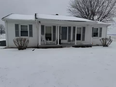 2124 Grants Chapel Rd, Adams, TN 37010