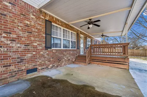 Exterior - 1908 Pennington Dr, Murfreesboro, TN 37129 photo 6 of 11