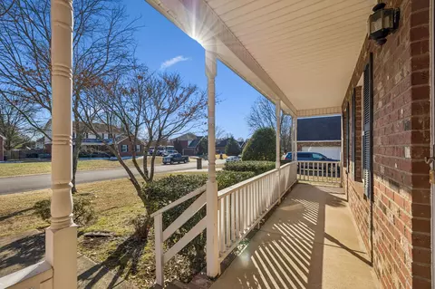 Exterior - 1908 Pennington Dr, Murfreesboro, TN 37129 photo 4 of 11