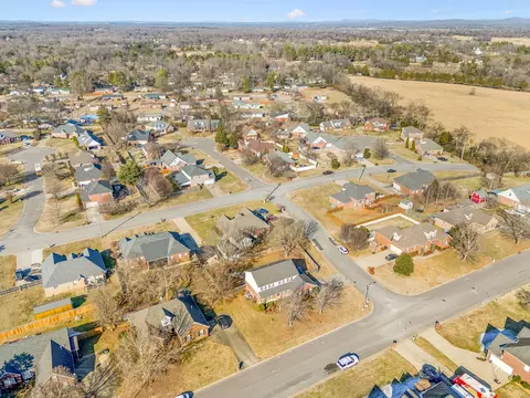 View/Area - 1908 Pennington Dr, Murfreesboro, TN 37129 photo 2 of 6