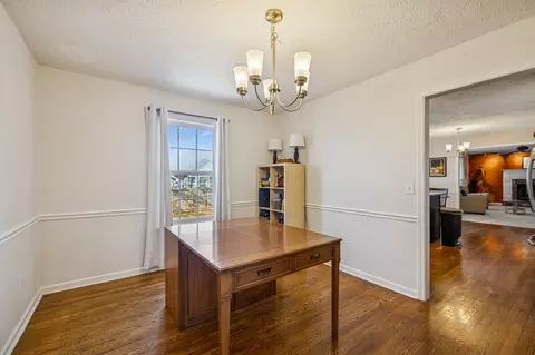 Dining - 1908 Pennington Dr, Murfreesboro, TN 37129 photo 2 of 3