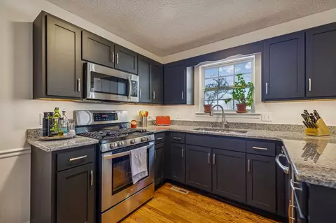 Kitchen - 1908 Pennington Dr, Murfreesboro, TN 37129 photo 1 of 5