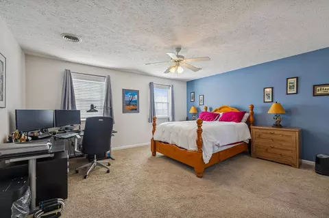 Bedroom - 1908 Pennington Dr, Murfreesboro, TN 37129 photo 1 of 8