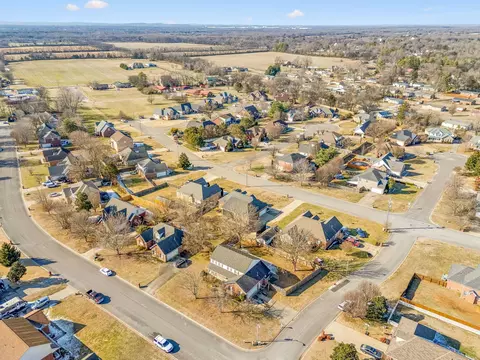 View/Area - 1908 Pennington Dr, Murfreesboro, TN 37129 photo 4 of 6