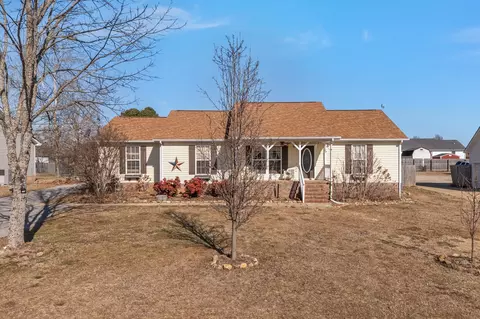 216 Warren Cir, Shelbyville, TN 37160
