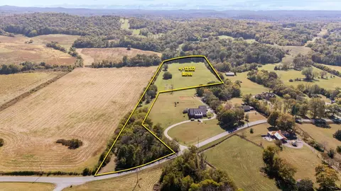 2865 Mccanless Rd, Nolensville, TN 37135