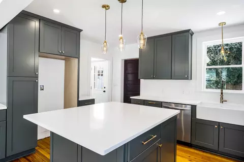 Kitchen - 325 Walnut St N, Springfield, TN 37172 photo 2 of 6