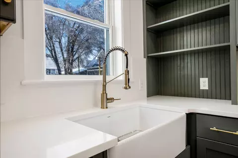 Kitchen - 325 Walnut St N, Springfield, TN 37172 photo 6 of 6