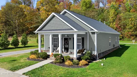 101 W Rarity Ridge Pkwy, Oak Ridge, TN 37830