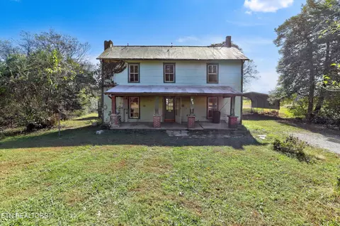 1816 E Brown School Rd, Maryville, TN 37804