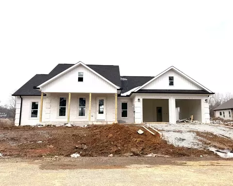 40 Lexie Ln, Lawrenceburg, TN 38464