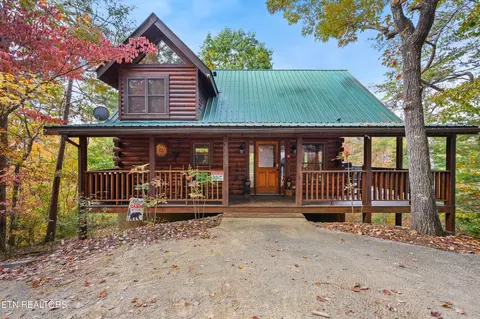 2313 Laughing Bear Way, Sevierville, TN 37876