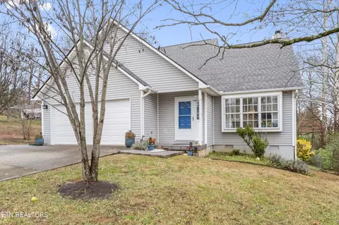 3148 Kingsmore Dr, Knoxville, TN 37921