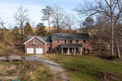 121 Watson Cir, Clinton, TN 37716