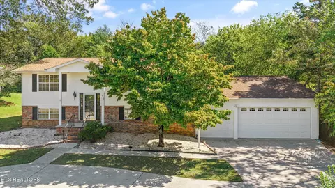 616 Loop Rd, Knoxville, TN 37934