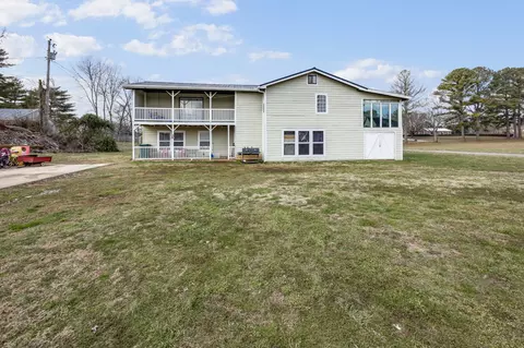 214 Earle St, Cowan, TN 37318