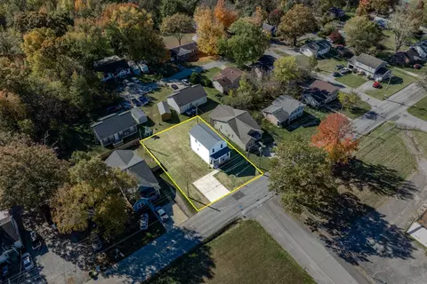 View/Area - 301 22nd Ave E, Springfield, TN 37172 photo 1 of 10