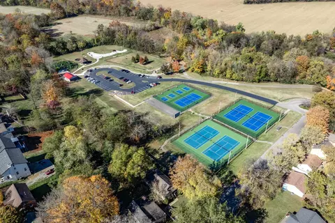 View/Area - 301 22nd Ave E, Springfield, TN 37172 photo 6 of 10