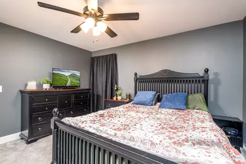 Bedroom - 301 22nd Ave E, Springfield, TN 37172 photo 2 of 4