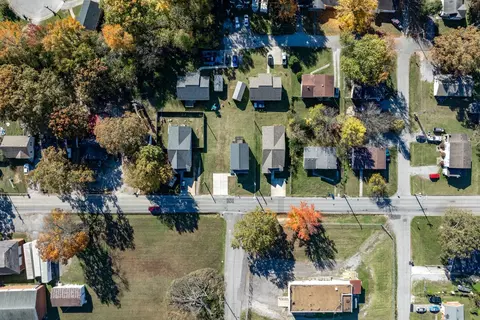 View/Area - 301 22nd Ave E, Springfield, TN 37172 photo 8 of 10